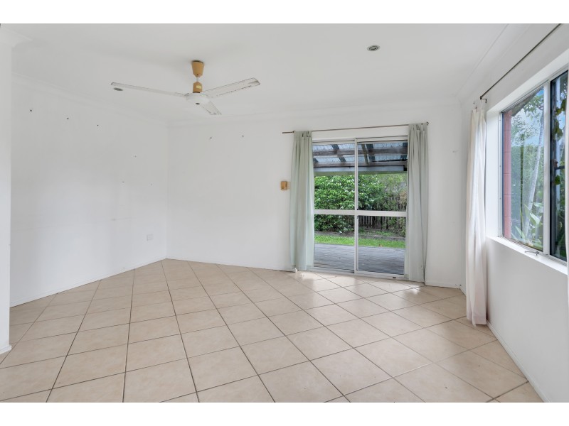 27 Lae Street, Trinity Beach QLD 4879
