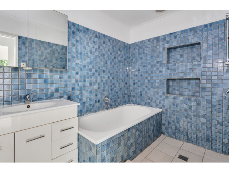 27 Lae Street, Trinity Beach QLD 4879