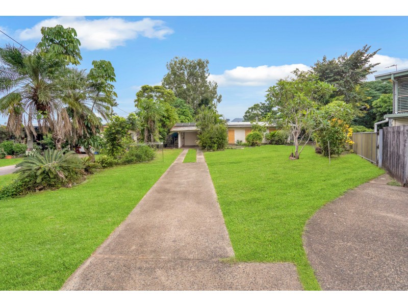 4 Jacaranda Close, Manunda QLD 4870
