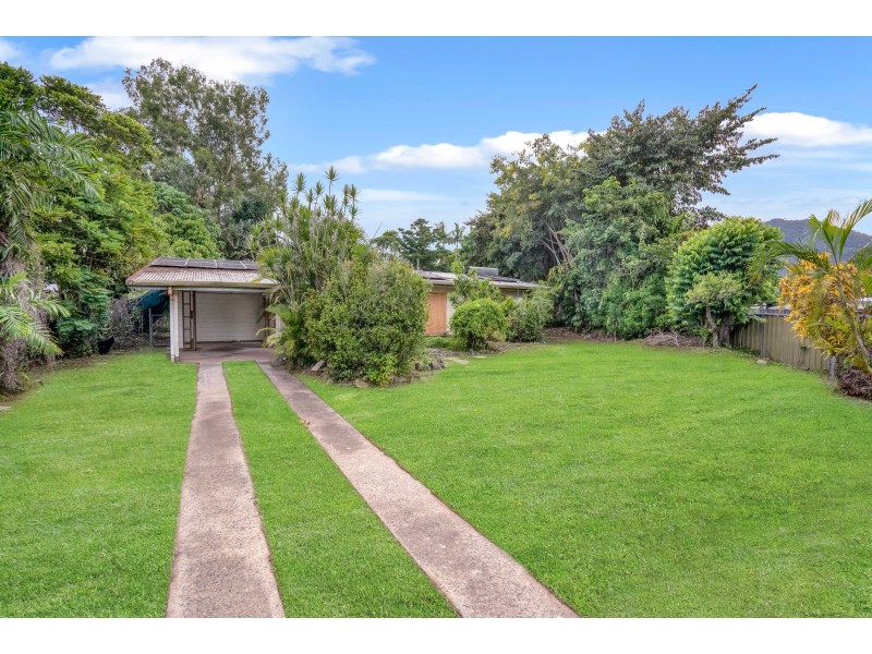 4 Jacaranda Close, Manunda QLD 4870