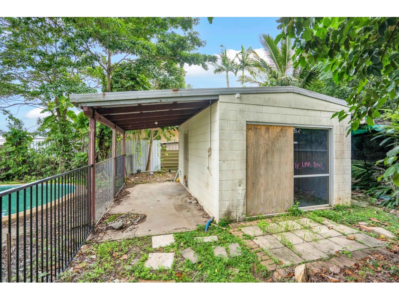 4 Jacaranda Close, Manunda QLD 4870