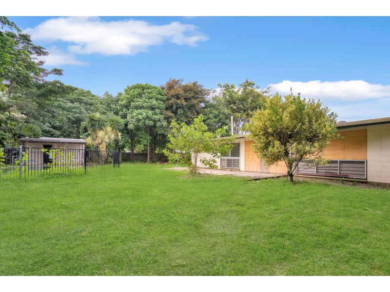 4 Jacaranda Close, Manunda QLD 4870