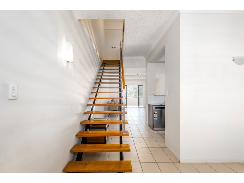 303/2 Rigg Street, Woree QLD 4868