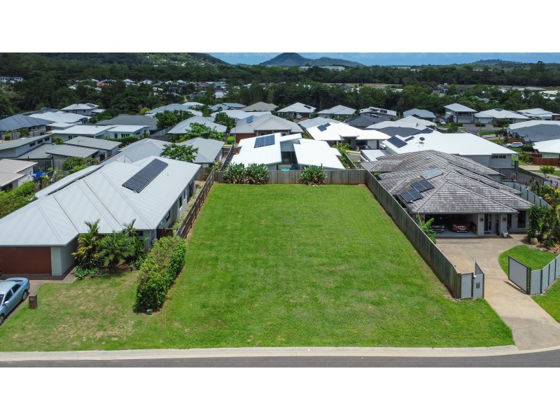 9 Amberwood Crescent, Smithfield QLD 4878