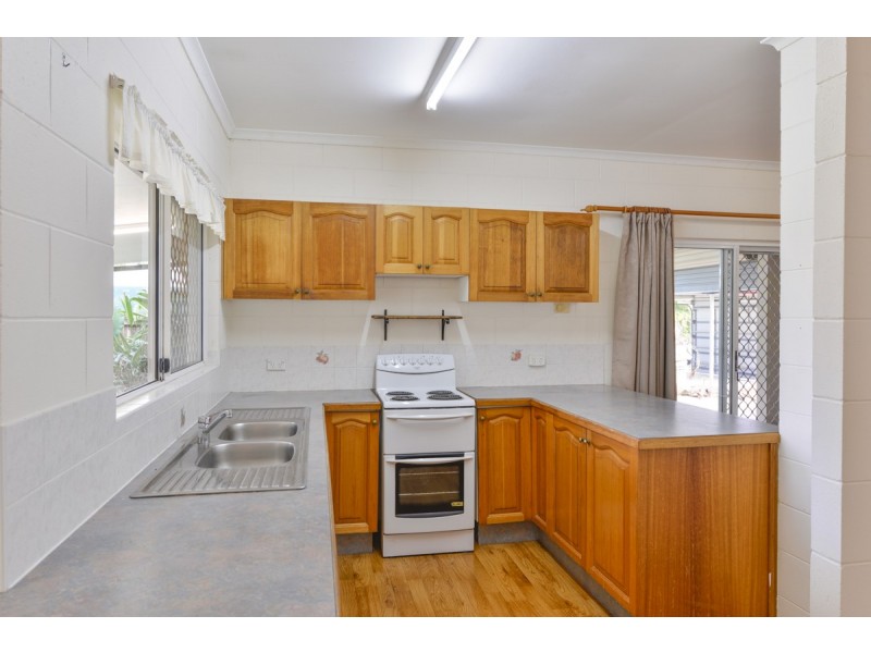 60 Barnard Drive, Mount Sheridan QLD 4868