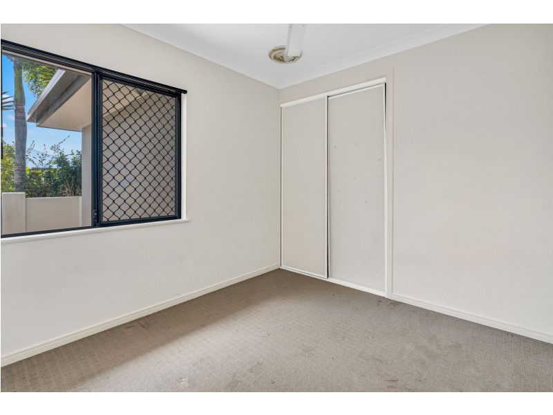 6 Totley Chase, Trinity Park QLD 4879