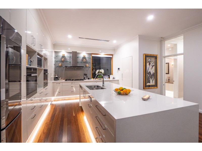 66 Nolan Street, Whitfield QLD 4870