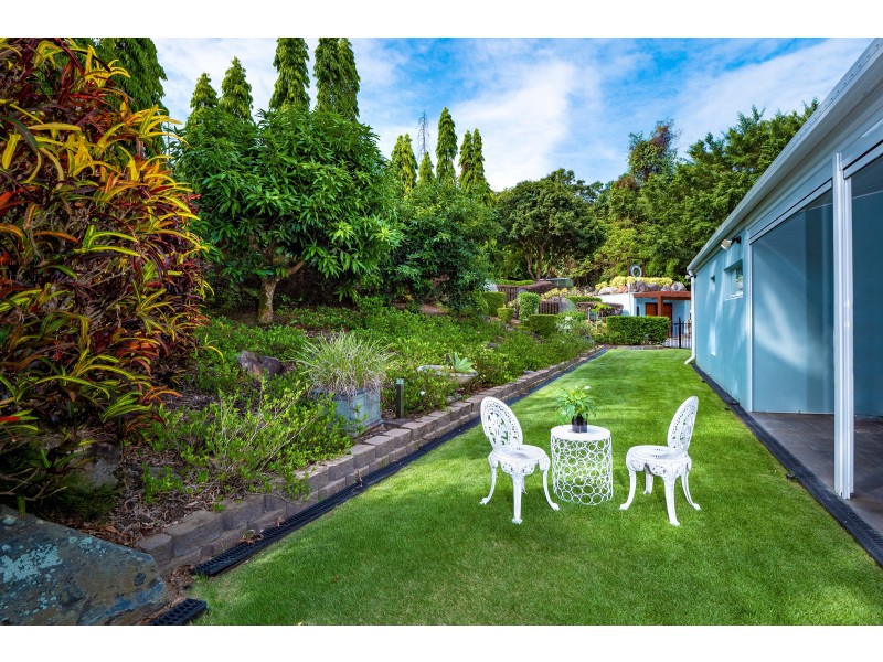 66 Nolan Street, Whitfield QLD 4870