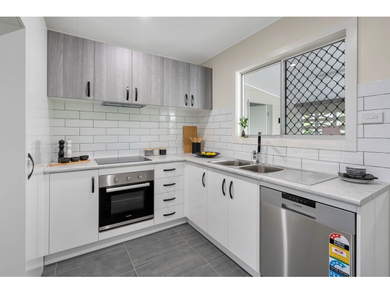 345 – 347 Mayers Street, Edge Hill QLD 4870