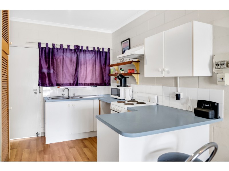 27/7-9 Charlotte Close, Woree QLD 4868