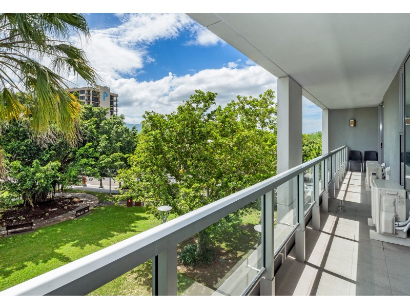 325/1 Marlin Parade, Cairns City QLD 4870