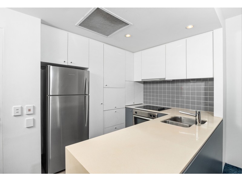 325/1 Marlin Parade, Cairns City QLD 4870