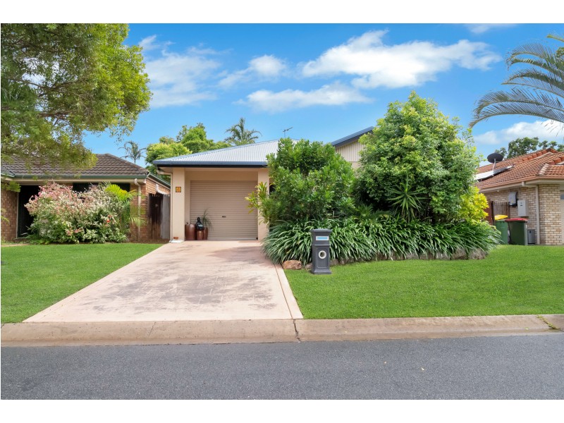 4 Opaline Close, Brinsmead QLD 4870