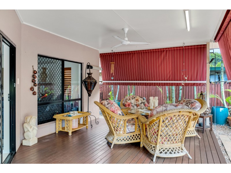 4 Opaline Close, Brinsmead QLD 4870