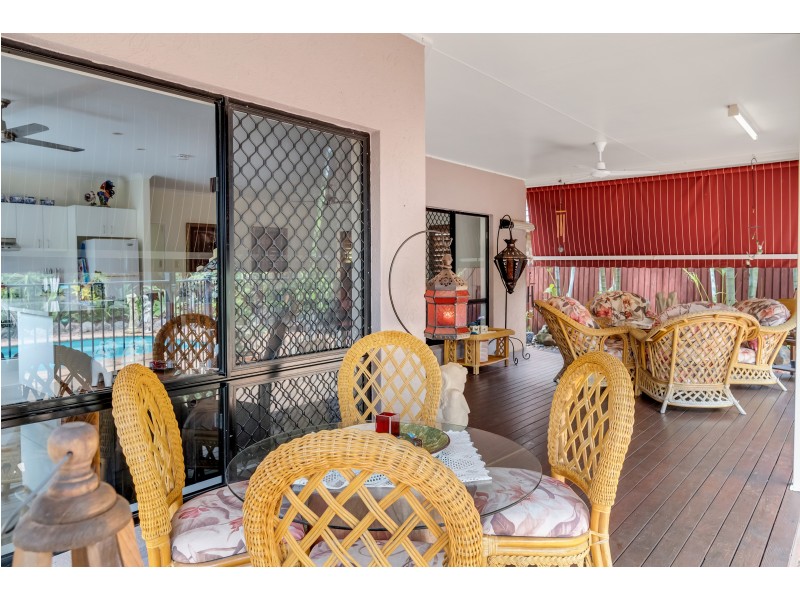 4 Opaline Close, Brinsmead QLD 4870