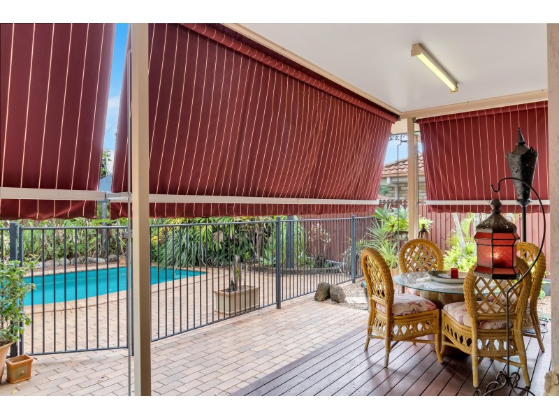 4 Opaline Close, Brinsmead QLD 4870