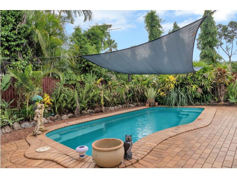 4 Opaline Close, Brinsmead QLD 4870