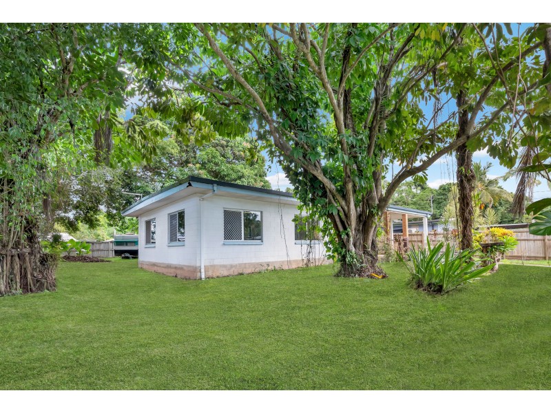 15 Kauri Street, Manoora QLD 4870