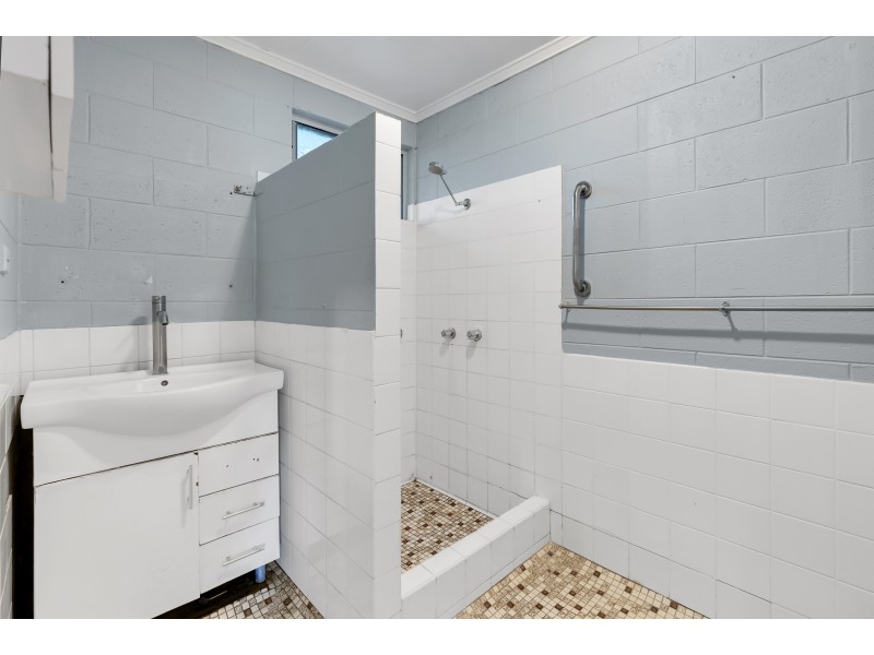 15 Kauri Street, Manoora QLD 4870