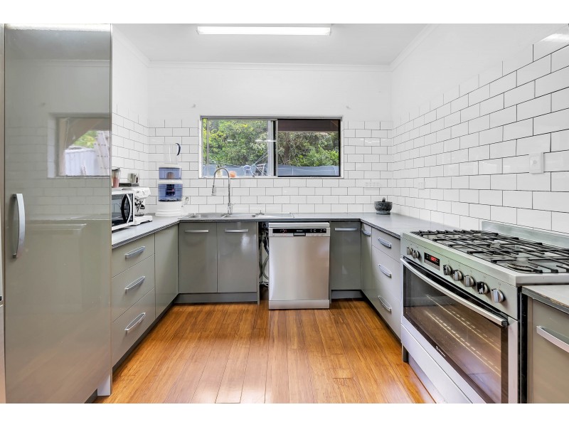 4 Maina Street, Woree QLD 4868