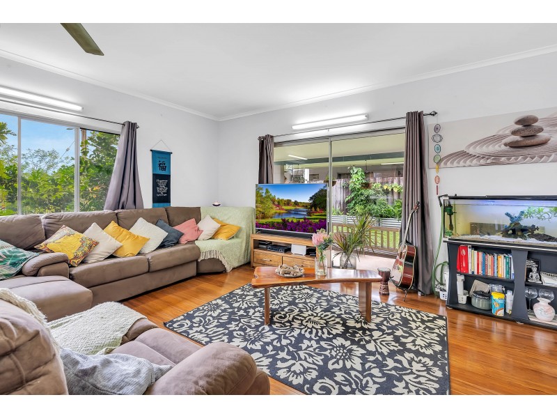 4 Maina Street, Woree QLD 4868