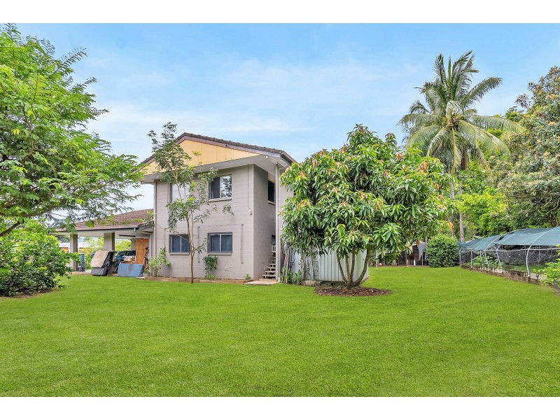 4 Maina Street, Woree QLD 4868