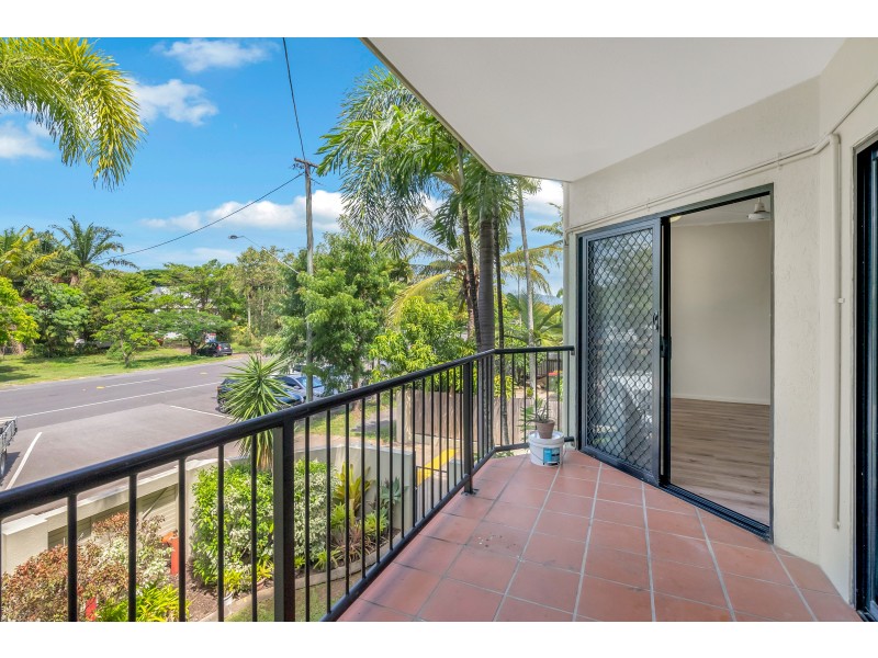 5/367-371 Mcleod Street, Cairns North QLD 4870