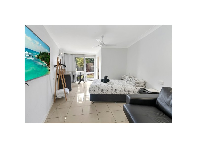 11/261 Sheridan Street, Cairns North QLD 4870