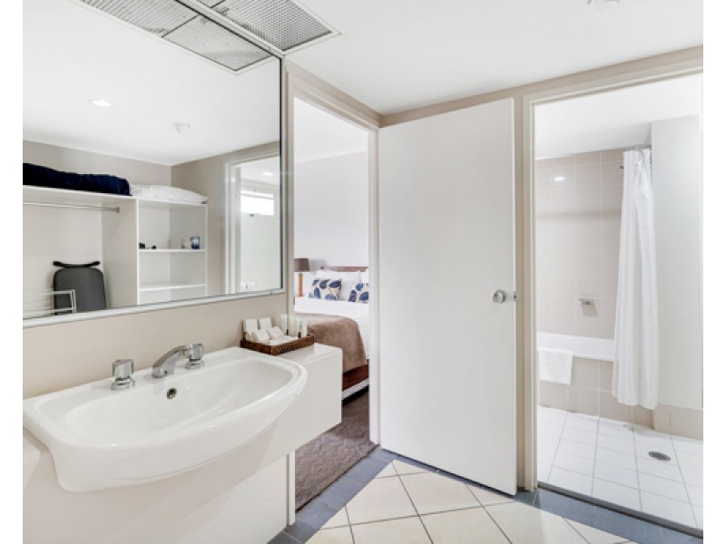 123/209 Abbott Street, Cairns North QLD 4870