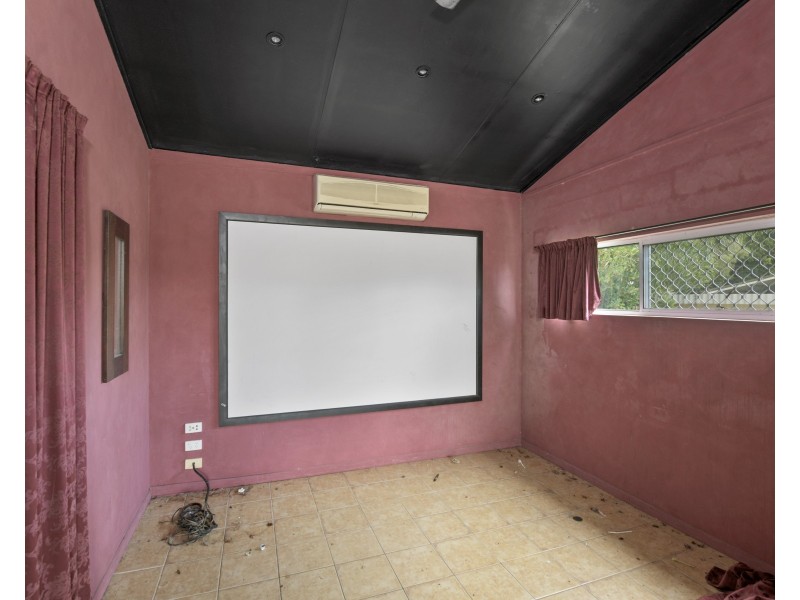 2/78 Farmer Street, Edmonton QLD 4869