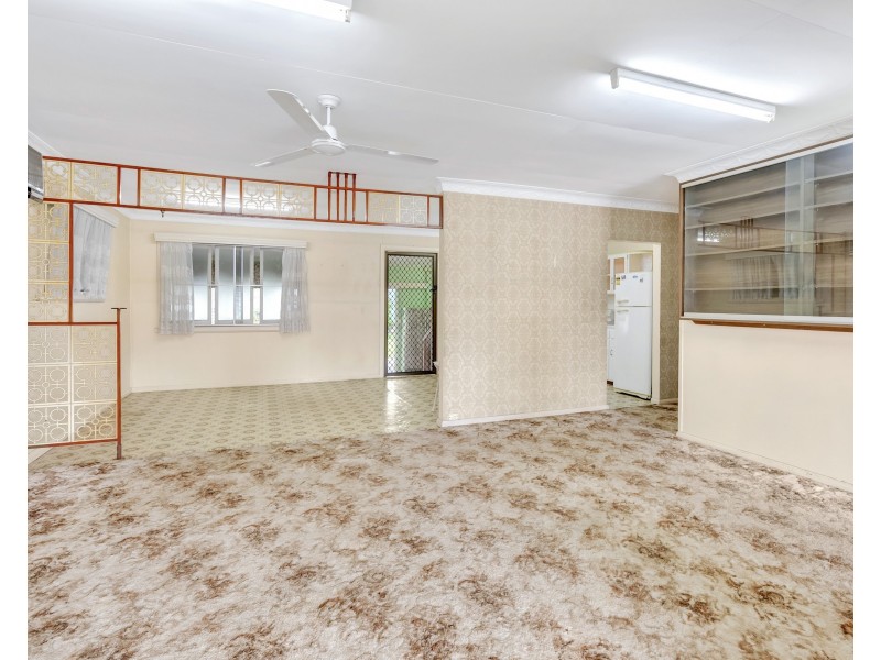 28 Curtin Street, Westcourt QLD 4870