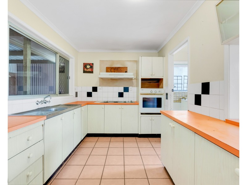 15 Macdonnell Street, Manunda QLD 4870