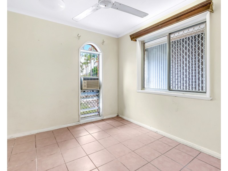 15 Macdonnell Street, Manunda QLD 4870