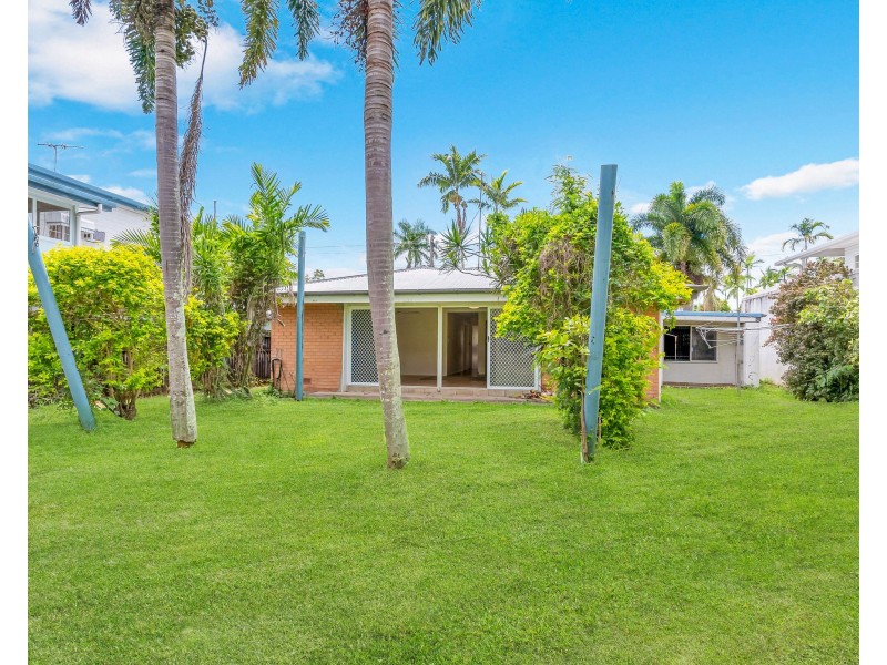 15 Macdonnell Street, Manunda QLD 4870