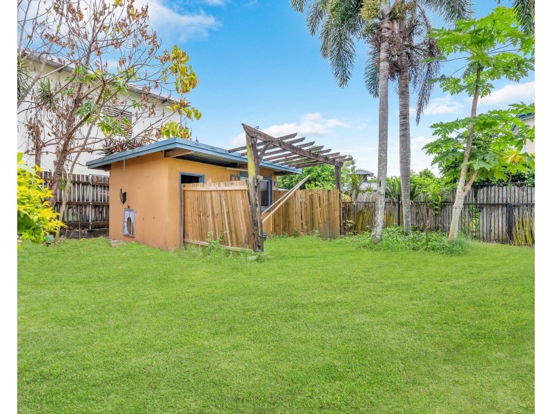 15 Macdonnell Street, Manunda QLD 4870