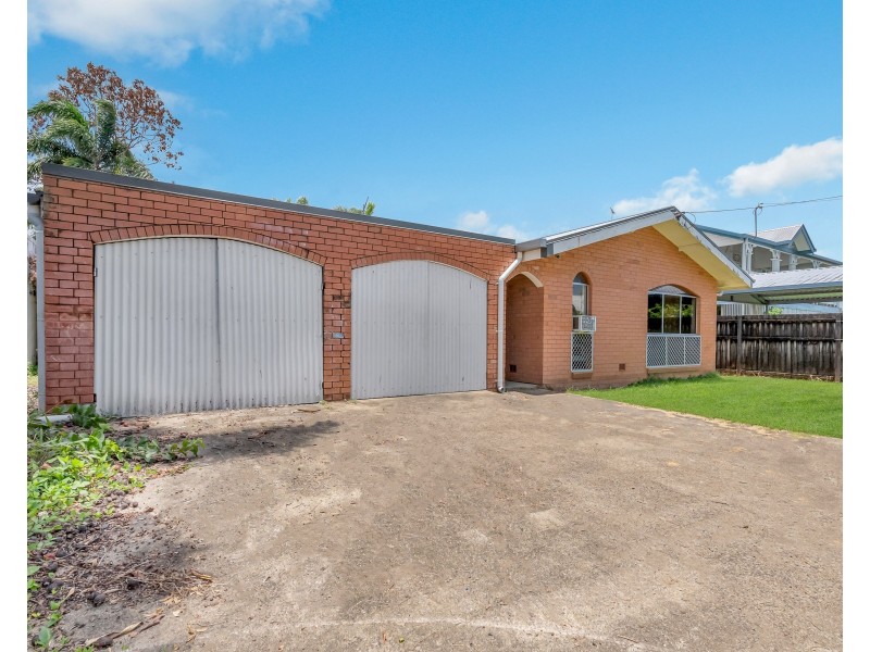 15 Macdonnell Street, Manunda QLD 4870