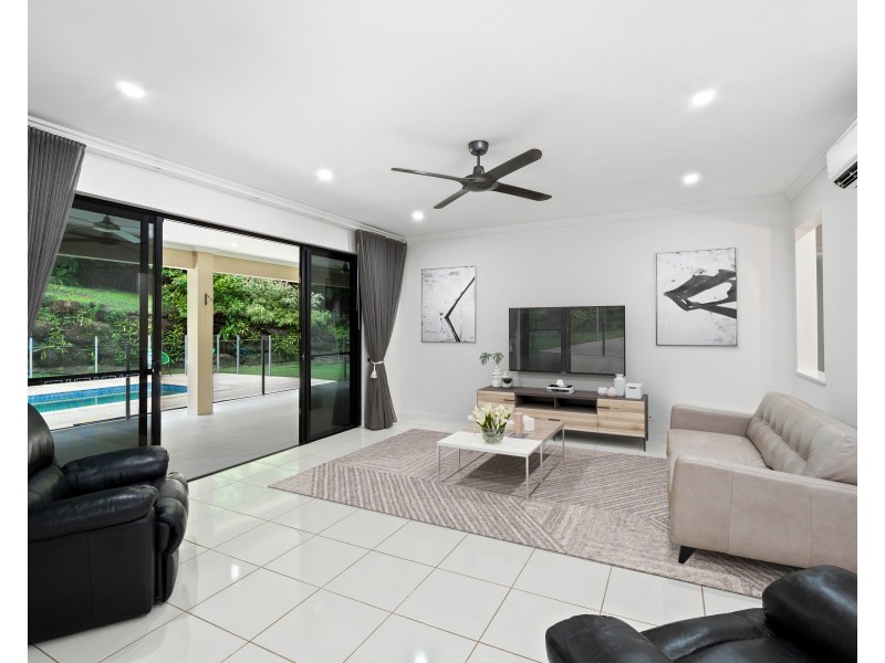 8 Celebration Close, Clifton Beach QLD 4879