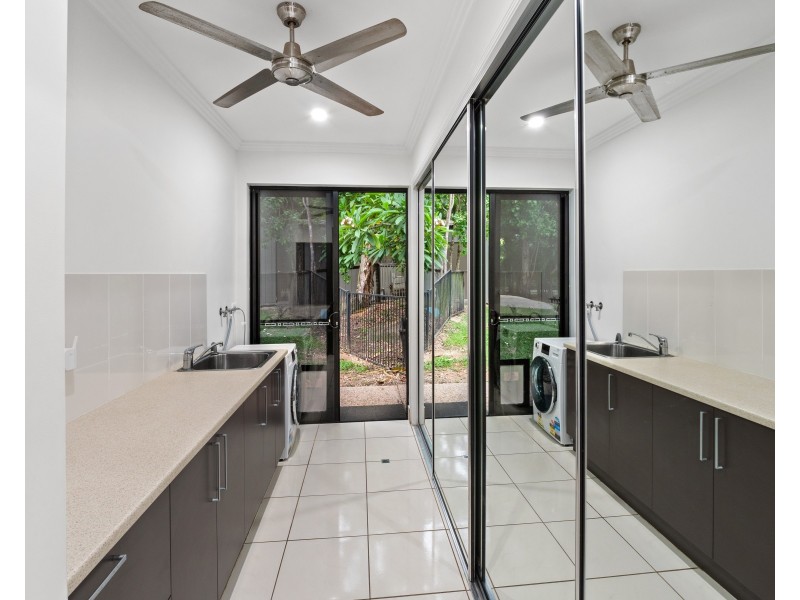 8 Celebration Close, Clifton Beach QLD 4879