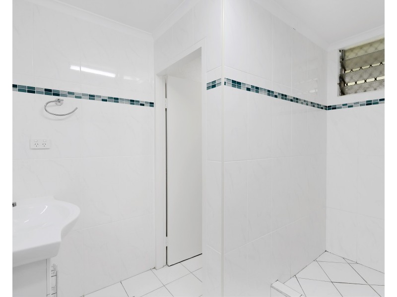 5/126-128 Greenslopes Street, Edge Hill QLD 4870
