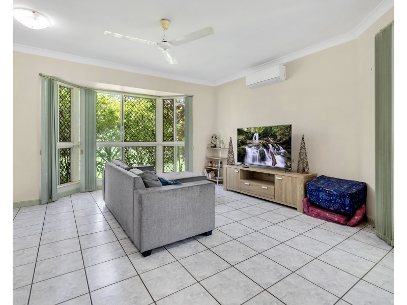 10 Allinga Close, Bentley Park QLD 4869
