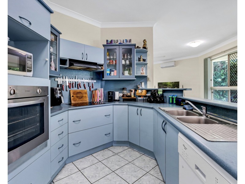 10 Allinga Close, Bentley Park QLD 4869