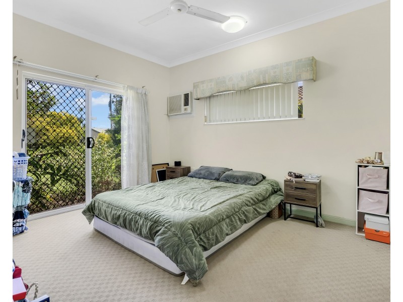 10 Allinga Close, Bentley Park QLD 4869