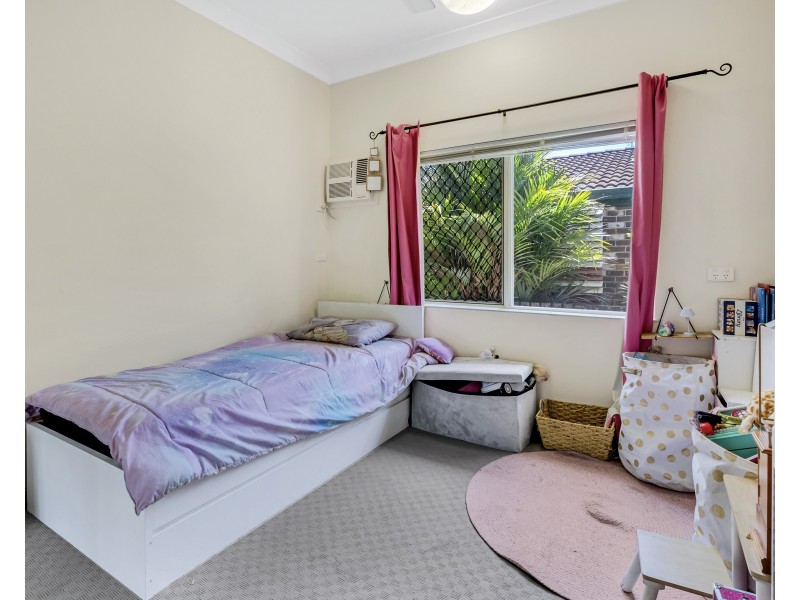 10 Allinga Close, Bentley Park QLD 4869