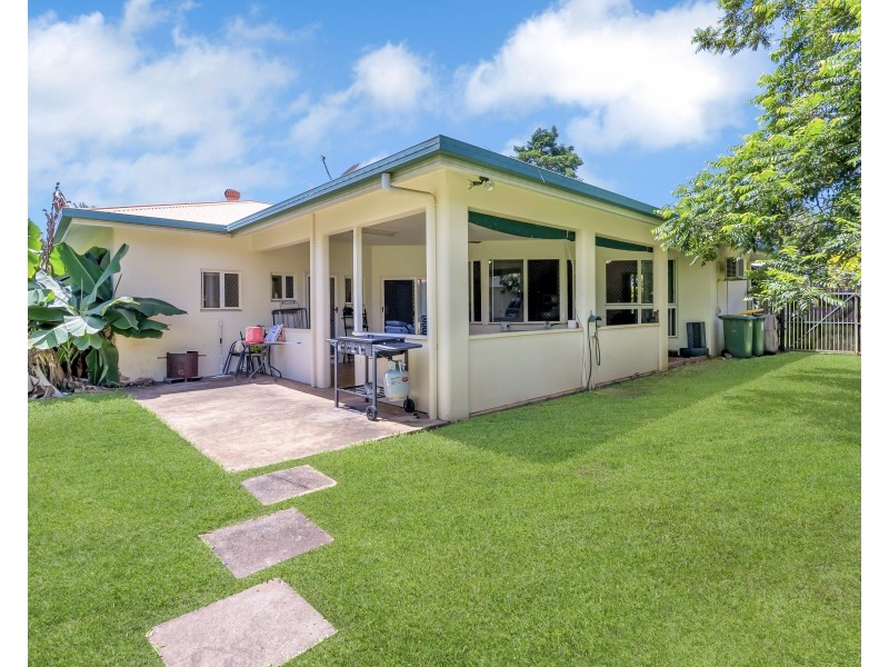 10 Allinga Close, Bentley Park QLD 4869