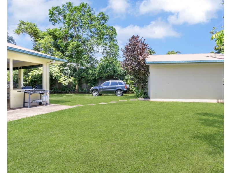 10 Allinga Close, Bentley Park QLD 4869