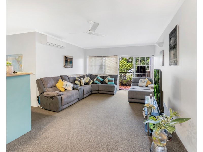 40/327-329 Lake Street, Cairns North QLD 4870