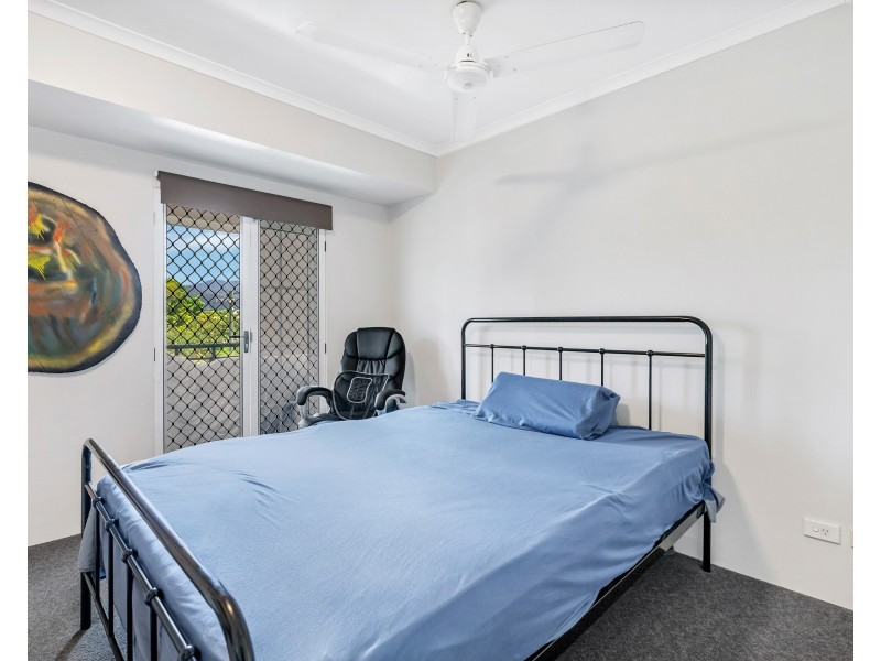 40/327-329 Lake Street, Cairns North QLD 4870