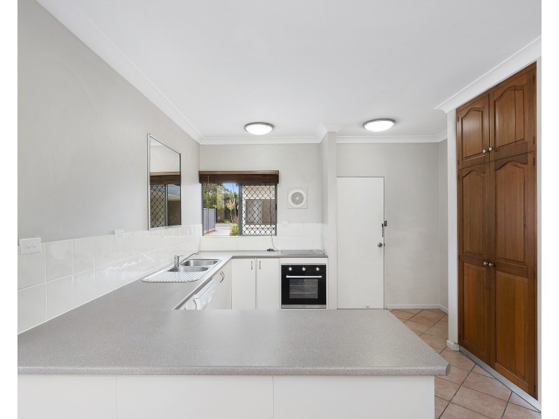 2/21 Balaclava Road, Earlville QLD 4870