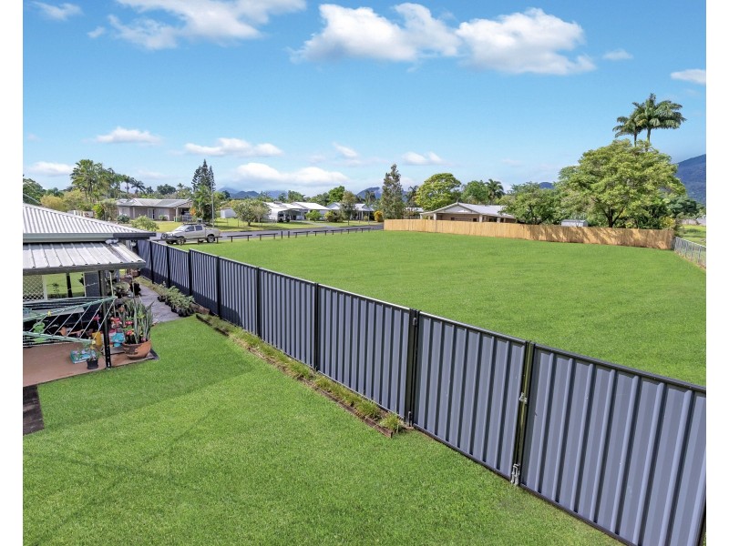 23 Bathurst Drive, Bentley Park QLD 4869