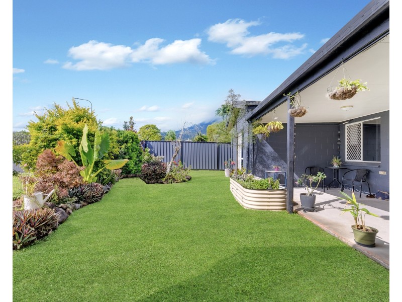 23 Bathurst Drive, Bentley Park QLD 4869